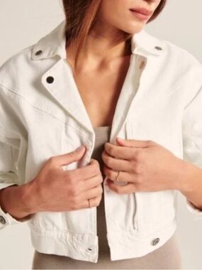 ABERCROMBIE Cropped White Women's Jacket US L Like new